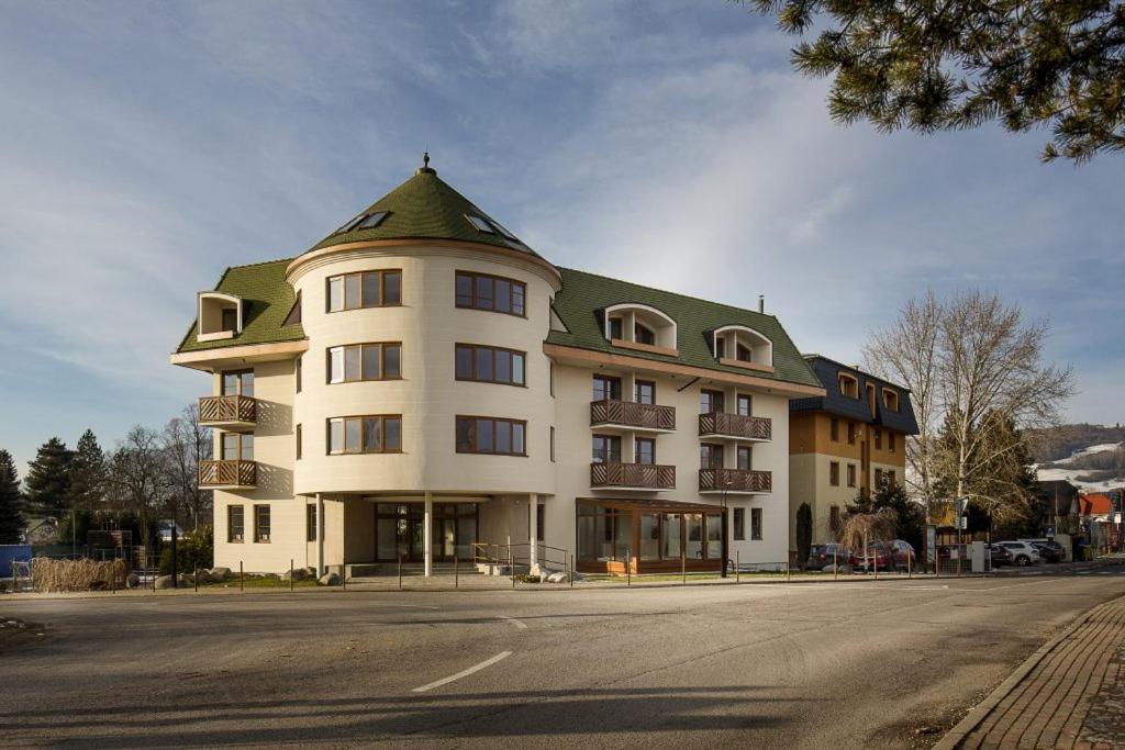 Apartmany Summit Bešeňová エクステリア 写真
